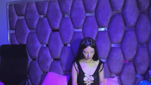 Snapshot of aurora18palmer chatting on 11-06-25, 03:24 aurora online show from 11-06-25, 03:24