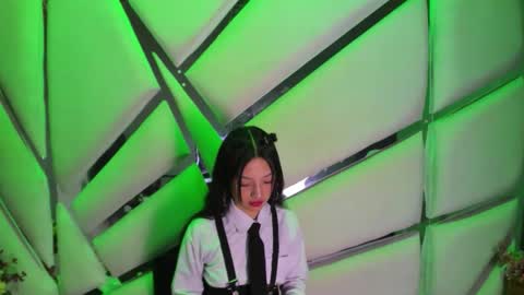 Snapshot of aurora18palmer chatting on 11-28-25, 03:04 aurora online show from 11-28-25, 03:04