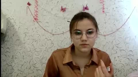 Snapshot of aurora_breeze chatting on 02-04-26, 06:41 Kiara Xanthe online show from 02-04-26, 06:41