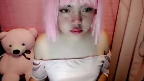 cute online show from 12-01-25, 02:49