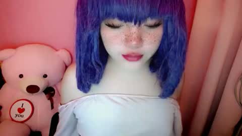 cute online show from 04-28-26, 11:43