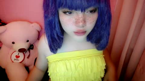 cute online show from 06-18-26, 06:57