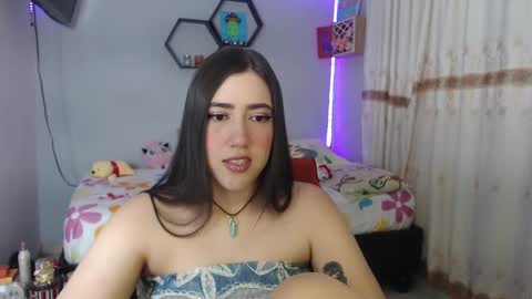 Aurora  online show from 02-05-25, 11:17