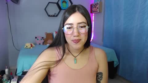 Aurora  online show from 03-11-25, 03:48