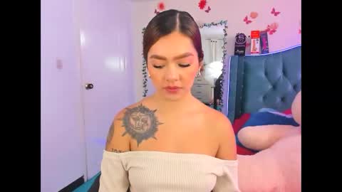 Snapshot of aurora_sky9 chatting on 02-25-26, 12:09 aurora_sky9 online show from 02-25-26, 12:09