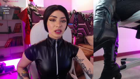 Snapshot of aurora_thomas chatting on 12-18-24, 11:56 Aurora online show from 12-18-24, 11:56