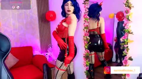 Snapshot of aurora_thomas chatting on 10-11-25, 02:22 Aurora online show from 10-11-25, 02:22