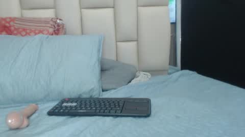 Snapshot of auroraa_miller chatting on 01-03-25, 03:12 auroraa_miller online show from 01-03-25, 03:12