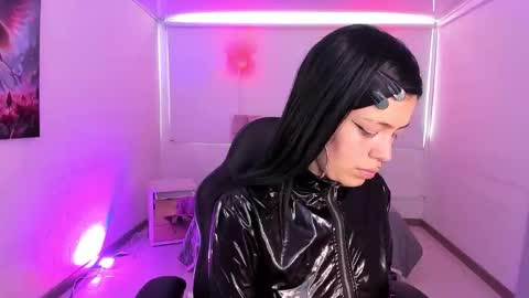 Aurora Diaz online show from 11-04-25, 07:35