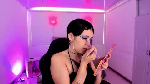 Aurora Diaz online show from 11-06-25, 07:37