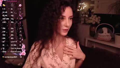 Snapshot of auroragreys chatting on 02-23-25, 01:53 Aurora online show from 02-23-25, 01:53