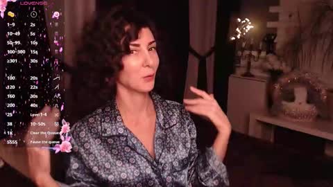 Snapshot of auroragreys chatting on 01-10-26, 01:13 Aurora online show from 01-10-26, 01:13