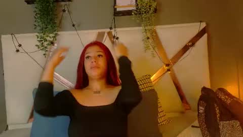 Snapshot of aurorajackson__ chatting on 07-11-26, 11:35 AURORA online show from 07-11-26, 11:35