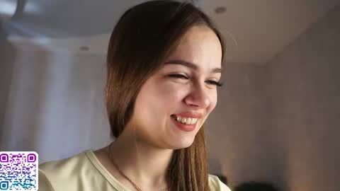 Snapshot of auroralowen chatting on 06-23-26, 03:48 Aurora online show from 06-23-26, 03:48