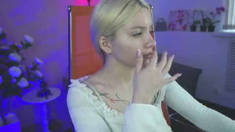 Snapshot of aurorawrenfield chatting on 05-15-26, 12:39 aurorawrenfield online show from 05-15-26, 12:39