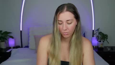 aussielulu online show from 10-08-25, 03:48