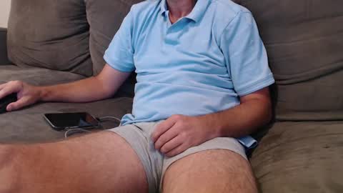 Snapshot of aussiemanvslady chatting on 01-06-25, 08:18 AussieDeviantsAnomymous online show from 01-06-25, 08:18