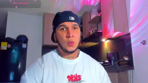 A online show from 04-21-26, 01:18