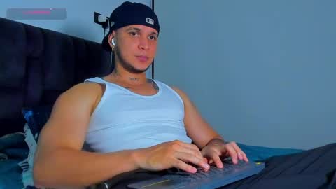 Snapshot of austin_curry chatting on 05-11-26, 12:49 A online show from 05-11-26, 12:49