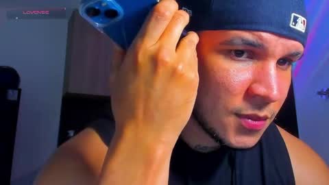 Snapshot of austin_curry chatting on 05-15-26, 03:02 A online show from 05-15-26, 03:02