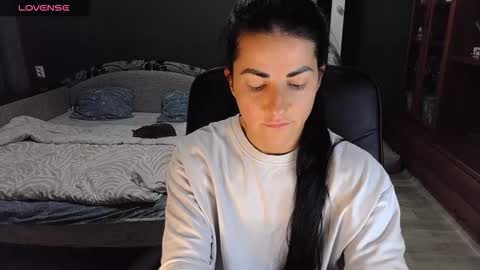 Ava online show from 12-01-25, 11:48