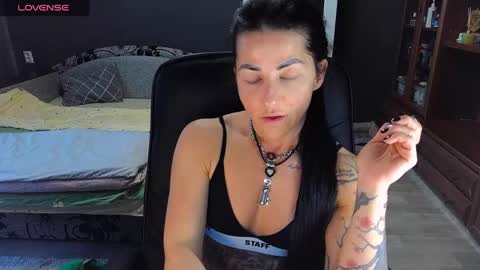 Ava online show from 04-16-26, 01:01