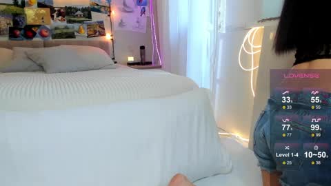 Snapshot of ava_athena chatting on 05-09-26, 07:02 Ava online show from 05-09-26, 07:02