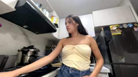              online show from 04-27-26, 01:47