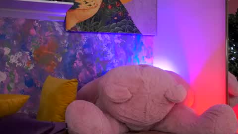 Ava online show from 04-28-26, 07:52