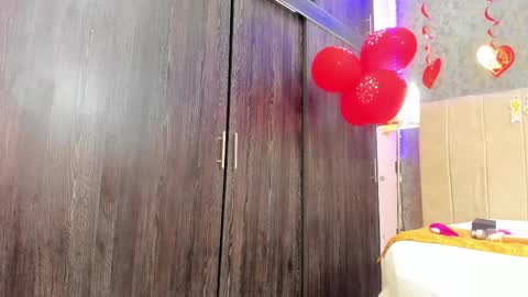 Snapshot of avaa_am chatting on 09-29-25, 01:00 AVA online show from 09-29-25, 01:00