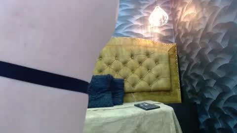 avanahomi online show from 09-17-25, 02:57