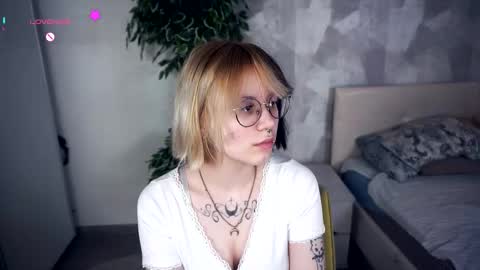 Snapshot of avaobierne chatting on 02-13-26, 06:48 avaobierne online show from 02-13-26, 06:48