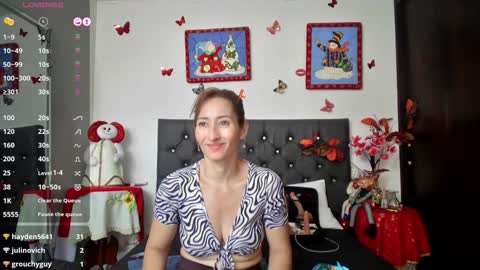 Snapshot of avatomas chatting on 12-25-24, 07:13 Ava Tomas online show from 12-25-24, 07:13