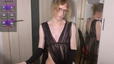 Snapshot of avery_adam chatting on 02-16-26, 11:56 Alex online show from 02-16-26, 11:56