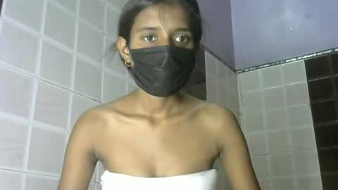 Snapshot of avery_lust01 chatting on 05-18-26, 06:08 avery_lust01 online show from 05-18-26, 06:08
