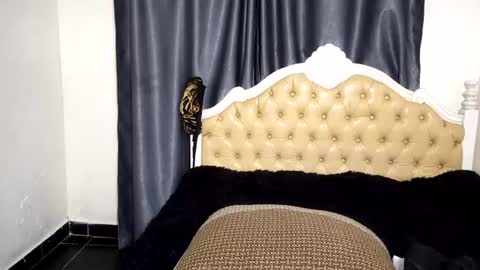 averygoodbadgirl online show from 06-12-26, 06:40