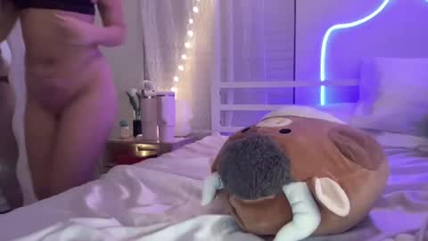 Snapshot of averyraemiller chatting on 02-18-25, 04:15 averymillerr online show from 02-18-25, 04:15