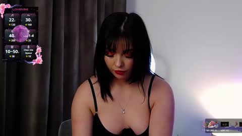 AveryWillow online show from 03-11-25, 01:56