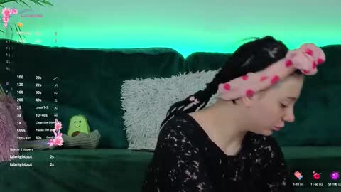 AveryWillow online show from 09-29-25, 03:00