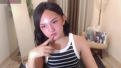 Snapshot of avi_maria12 chatting on 06-16-26, 10:12 Call me Avi online show from 06-16-26, 10:12