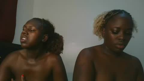 avian_babe1 online show from 07-19-26, 10:41