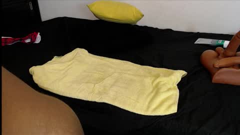 AVIS  online show from 10-15-25, 07:52