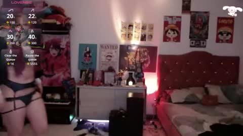 Abril online show from 07-30-26, 02:32