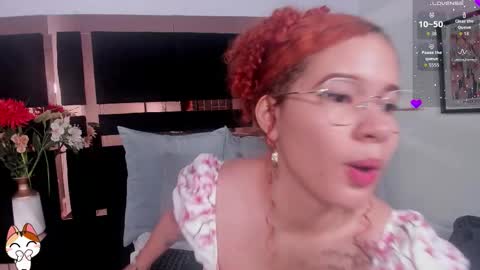 Avril  online show from 11-16-25, 12:44