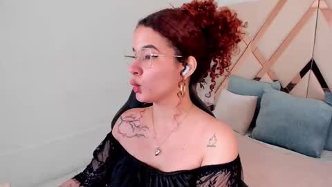 Avril  online show from 02-13-26, 11:50