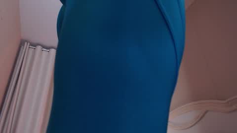 Avrora Inst online show from 11-27-25, 09:28