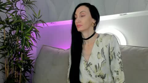 Avrora online show from 04-11-26, 01:21