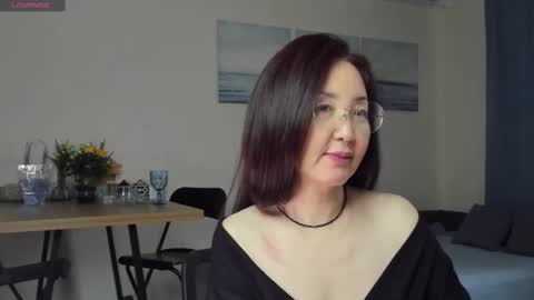 Snapshot of avroraromance chatting on 03-03-25, 10:28 Avrora online show from 03-03-25, 10:28