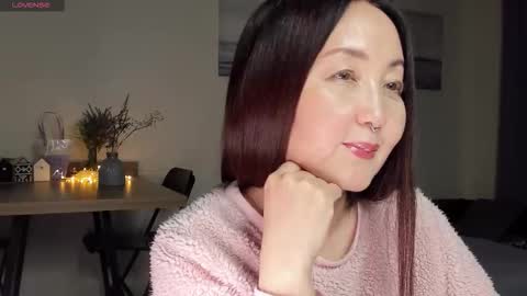 Snapshot of avroraromance chatting on 09-20-25, 12:17 Avrora online show from 09-20-25, 12:17