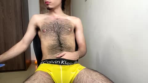 AndrewXxl independent online show from 09-24-25, 03:37